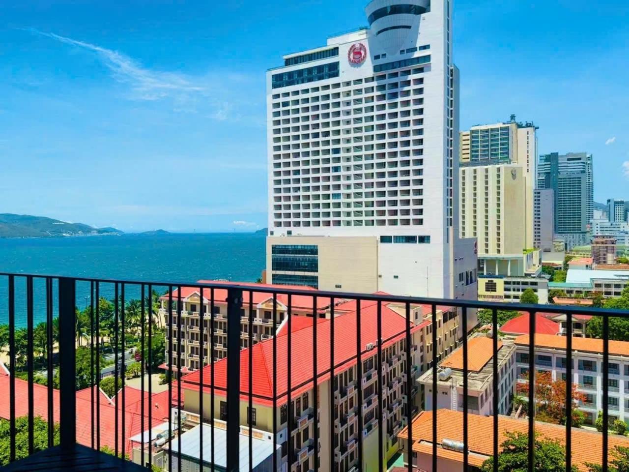 Gold Coast Luxury - Ocean View Căn hộ *